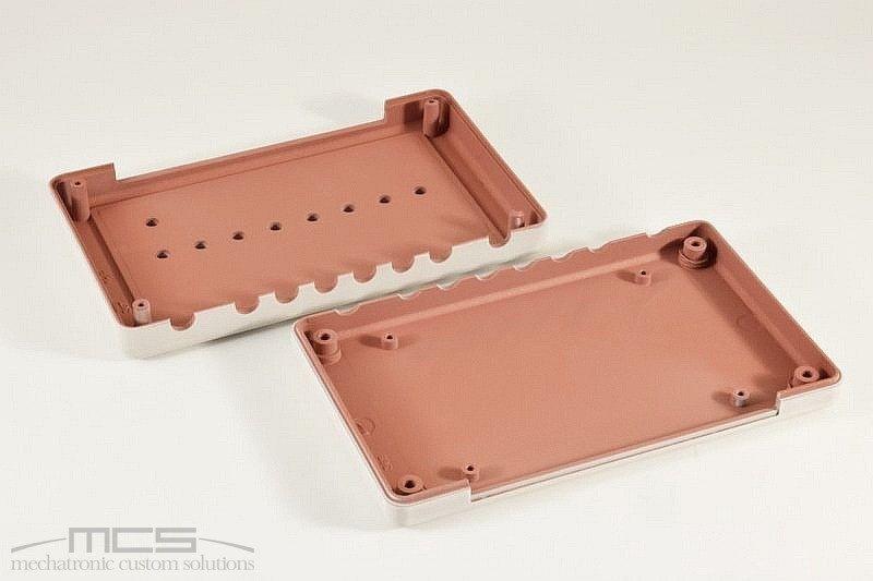 Vernice conduttiva al rame per la schermatira elettromagnetica di contenitori in plastica - 2