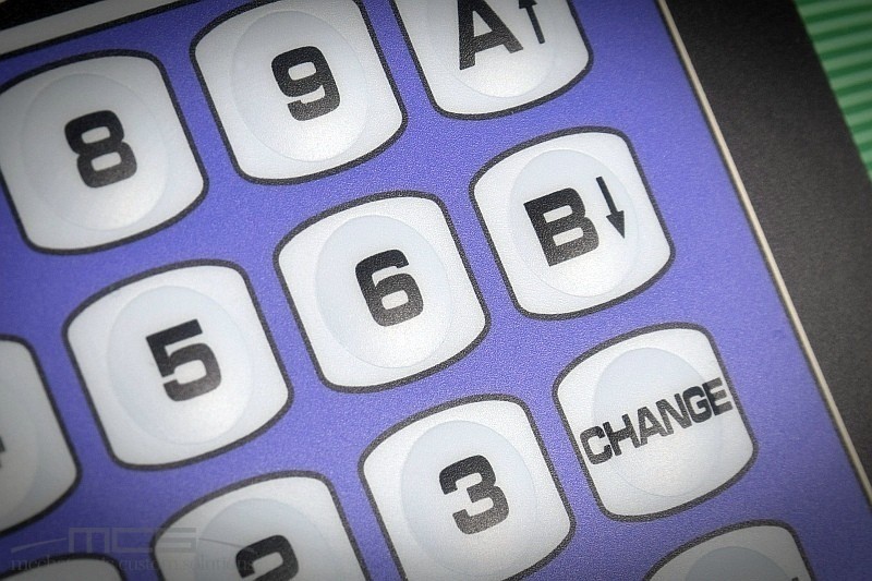 Stampa digitale o stampa serigrafica per le tastiere a membrana? - dettaglio serigrafico