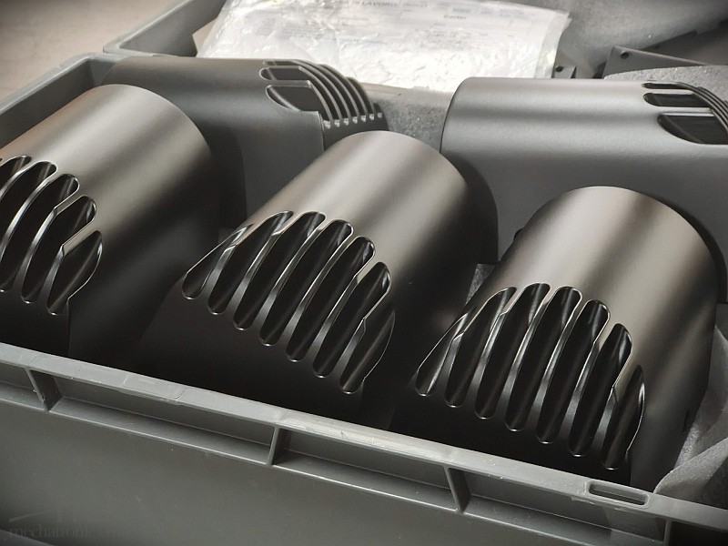 Impianto di verniciatura a liquido - contenitori per elettronica MCS - Vicenza - 2b