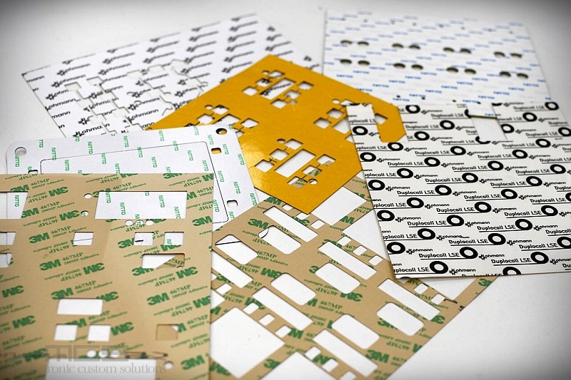 Giusti biadesivi per tastiere a membrana e contenitori per elettronica MCS - 3