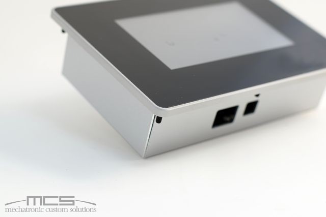 Cornice-per-display-43-pollici_05