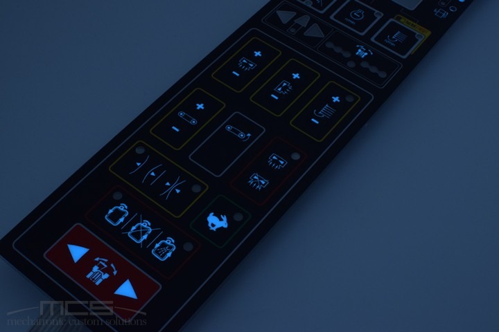 Tastiera-a-membrana-con-lampada-elettro-luminescente_05