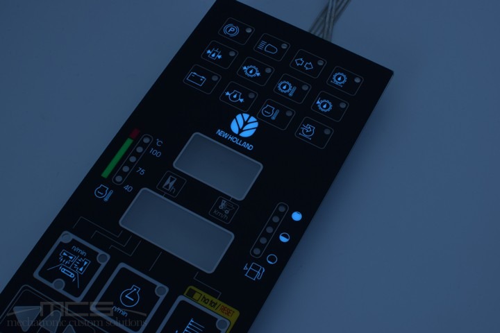 Tastiera-a-membrana-con-lampada-elettro-luminescente_06