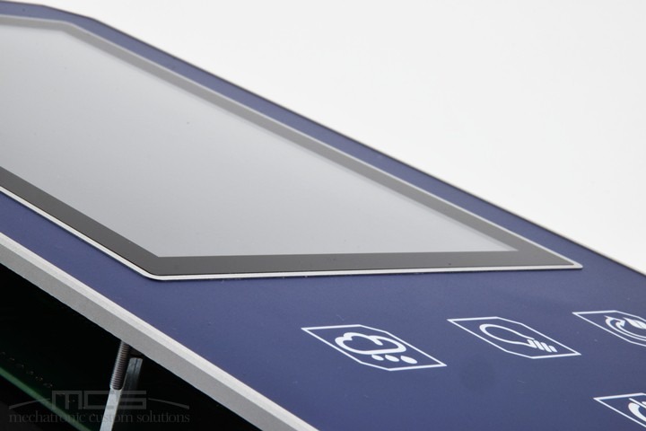 Tastiera-a-membrana-con-supporto-e-display_04